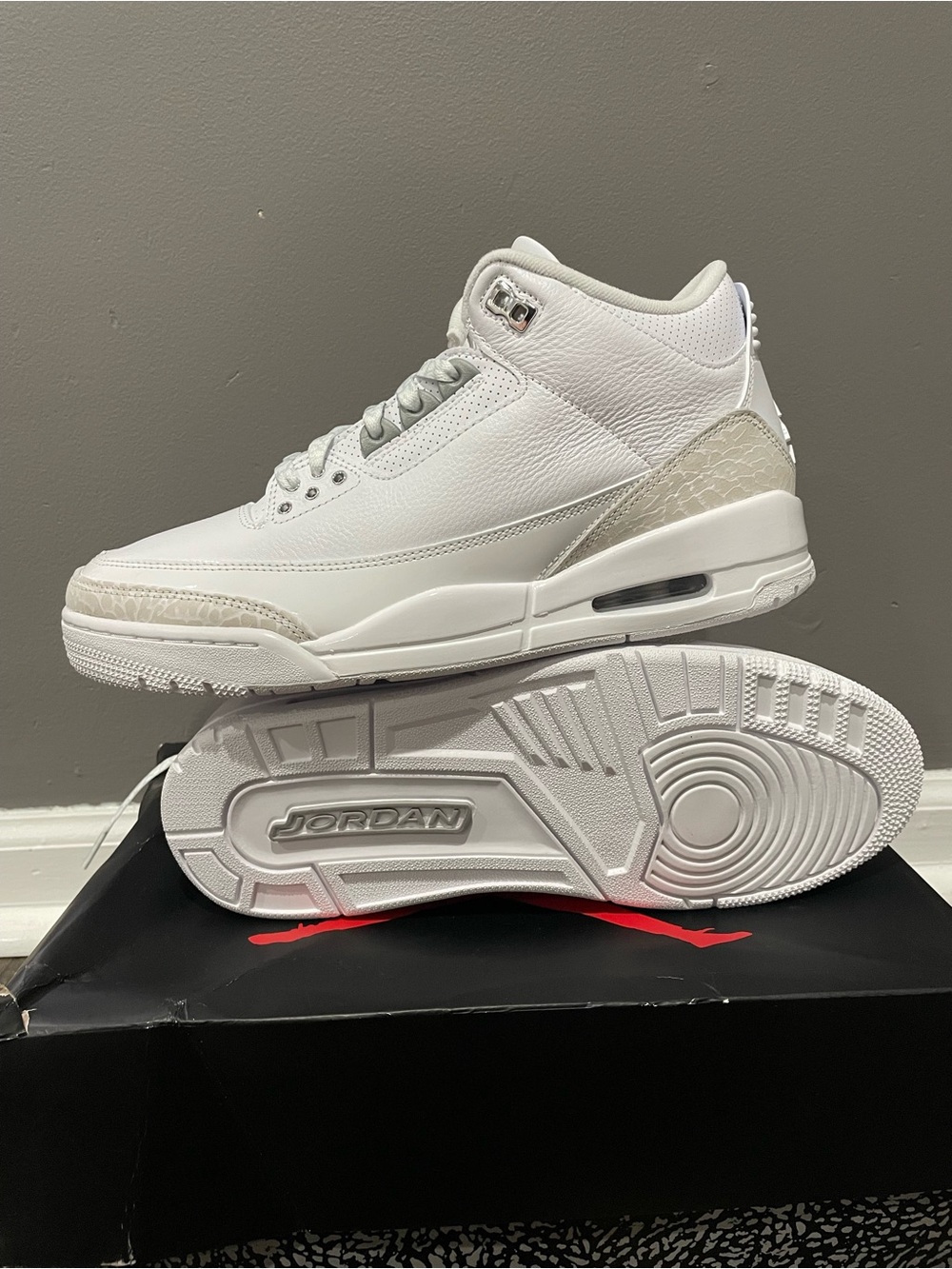 Nike Air Jordan 3 Pure Money Jordan Retro 3 CT8532-111 Size 10 White/Silver